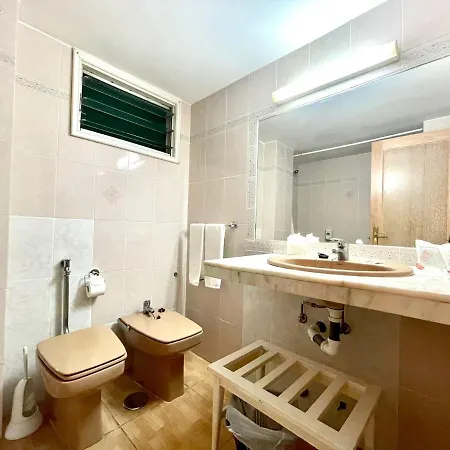 Nice Studio Without Balcony, With Wifi And Rooftop Pool In Puerto De La Cruz