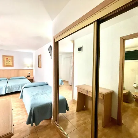 Apartman Nice Studio Without Balcony, With Wifi And Rooftop Pool In Puerto De La Cruz Puerto de la Cruz